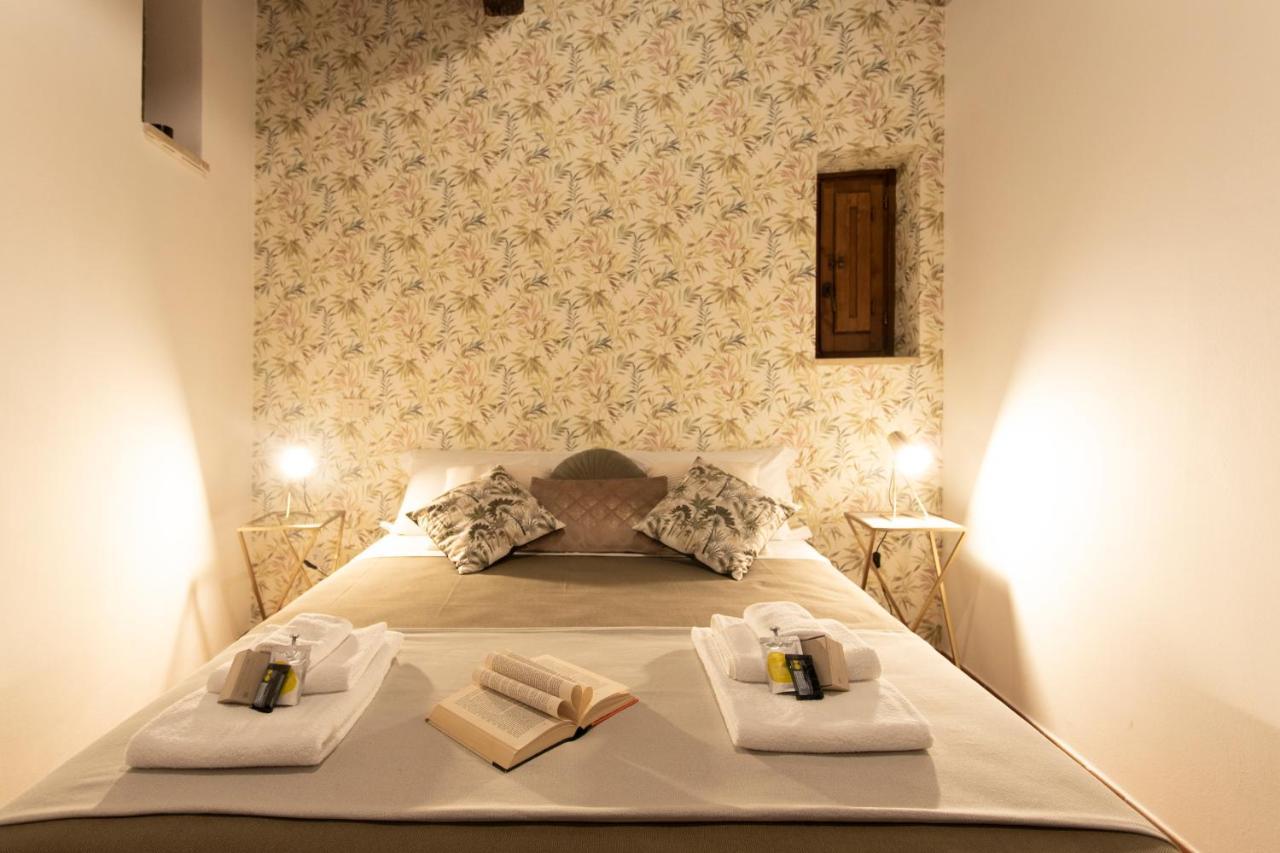 Theatrum Domus Pompei Apartment โรม ภายนอก รูปภาพ